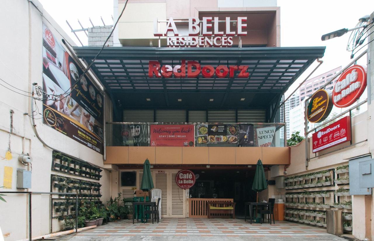 Reddoorz Plus At La Belle Residences Makati City Manila Exterior photo